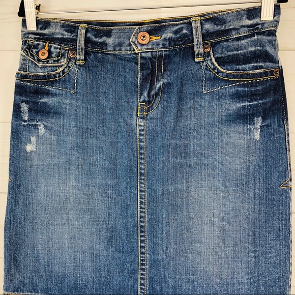 Old Navy Embroidered Pocket Jean Skirt Sz 4 - Picture 4 of 6